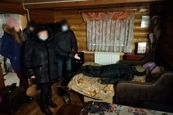 В Нижнем Тагиле женщина забила до смерти своего бывшего мужа щеткой для чистки камина