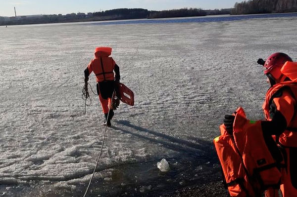 В Нижнем Тагиле спасли двух рыбаков