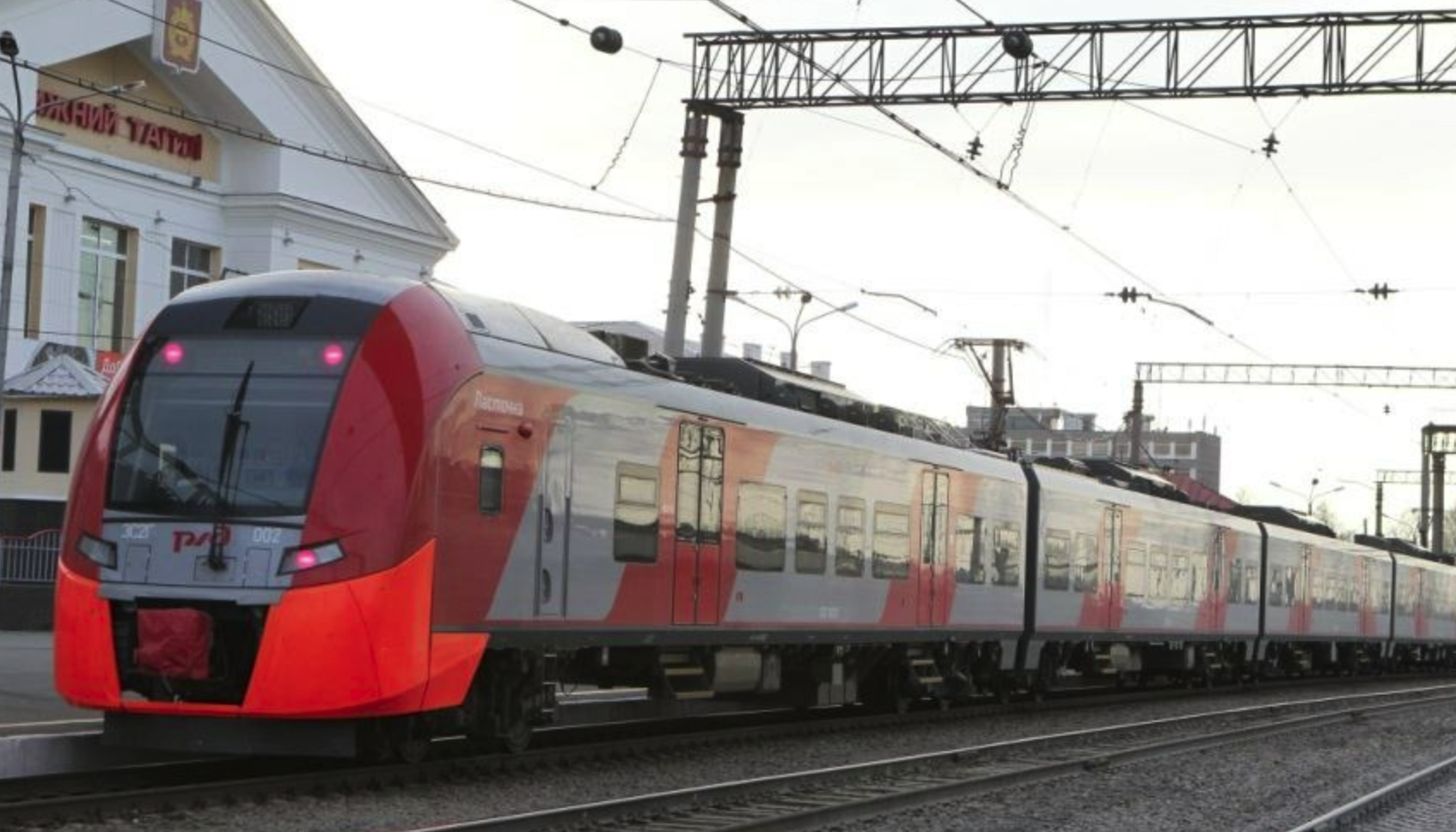   Пассажиры «Ласточки» до Нижнего Тагила смогут принять участие в «железнодорожной» экскурсии и побывать в роли машиниста электропоезда 