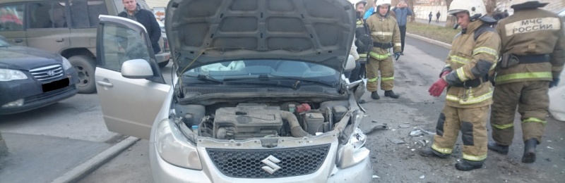 На трассе под Нижним Тагилом водитель иномарки уснул за рулём