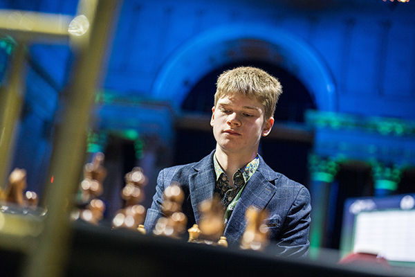 Гроссмейстер из Нижнего Тагила стал чемпионом мира по рапиду | Тагильчанин завоевал титул чемпиона миру по рапиду 