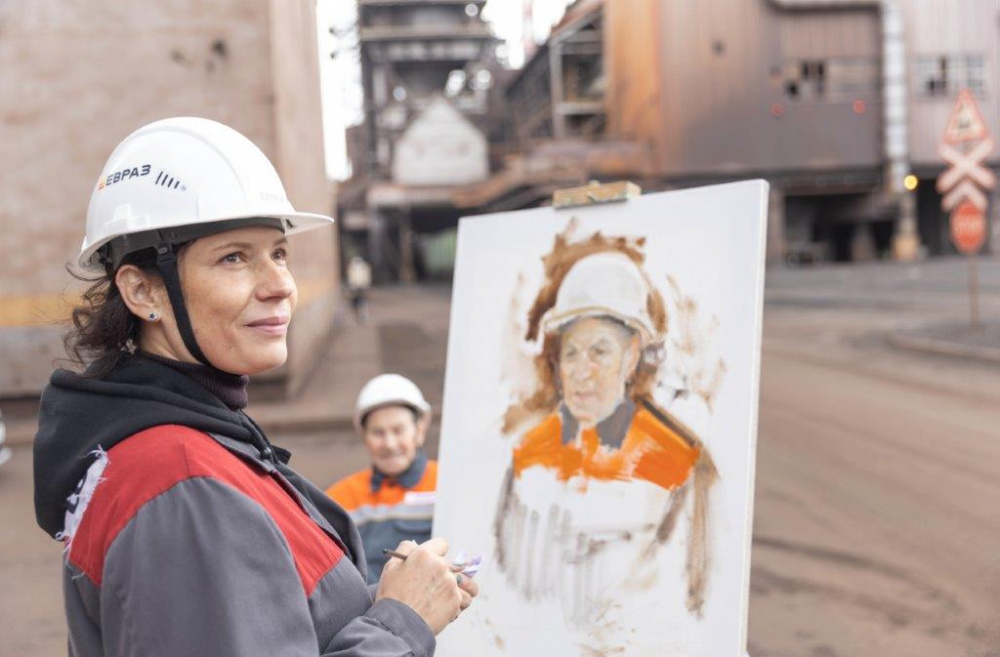 В Нижнем Тагиле впервые прошла индустриальная биеннале для художников | На Урале состоялась индустриальная биеннале, посвященная юбилею комбината