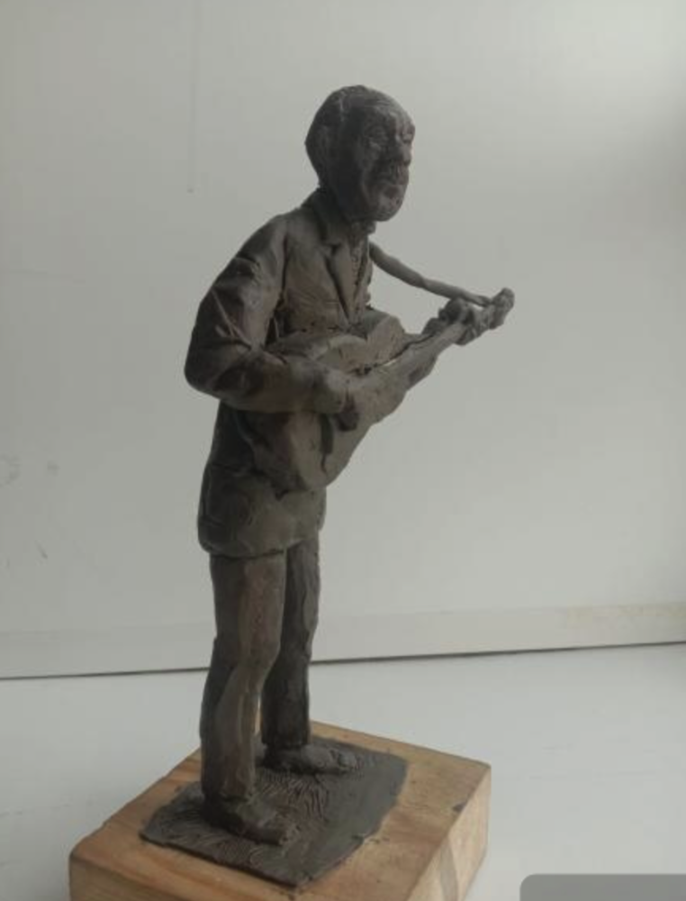 Искусство в городе: пять лучших арт-объектов в память о Булате Окуджаве украсят сквер в Нижнем Тагиле | Пять арт-объектов в память о Булате Окуджаве украсят сквер в Нижнем Тагиле