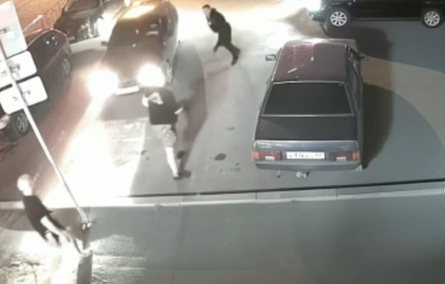 Очередная пьяная драка потрясла центр Нижнего Тагила: жители требуют навести порядок