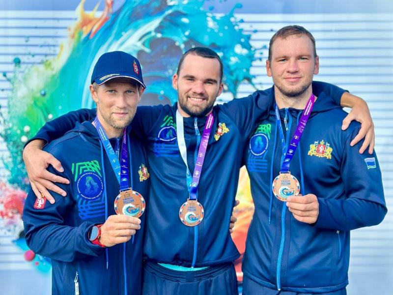 Гребцам Нижнего Тагила дали право выступать на международных соревнованиях | Тагильским гребцам дали право выступать на соревнованиях по гребному слалому