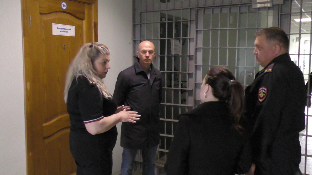 Общественники проверили изолятор временного содержания: питание, уход и комфорт для подозреваемых | Всероссийская акция "Гражданский мониторинг" в регионе: общественный контроль над работой полиции