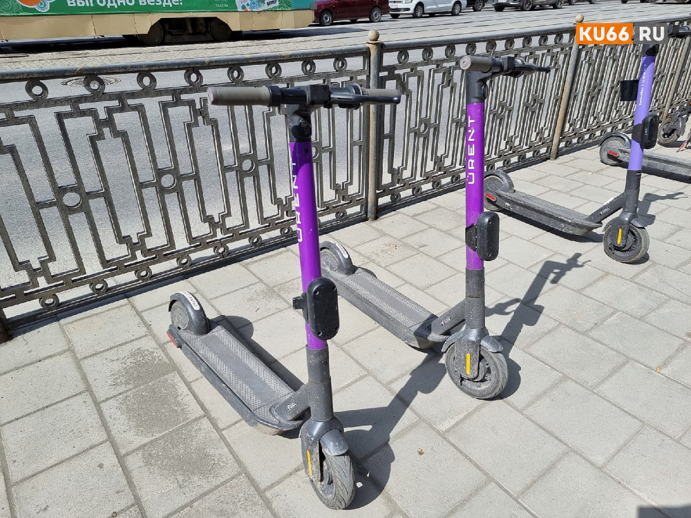 Мама из Нижнего Тагила гоняла на электросамокате с ребенком на руках: ее оштрафовали | Жительница Нижнего Тагила проиграла суд из-за поездки на самокате с ребенком