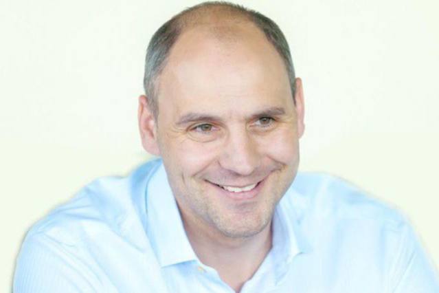 Новый губернатор Свердловской области: правда ли, что Паслер сменил Куйвашева  | В Свердловской области опровергли назначение нового главы