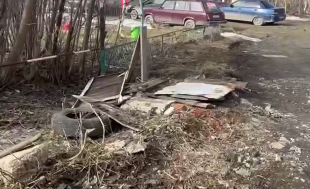 Жители Кировского района Екатеринбурга страдают от отсутствия канализации: жалобы на запах и фекалии | Жители Кировского района Екатеринбурга страдают от отсутствия канализаци