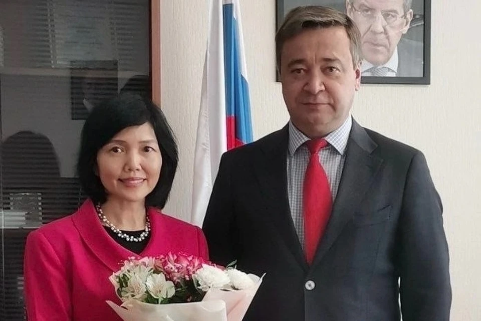 В Свердловской области к работе приступил новый генеральный консул Вьетнама | На Урале начал работу новый генконсул Вьетнама