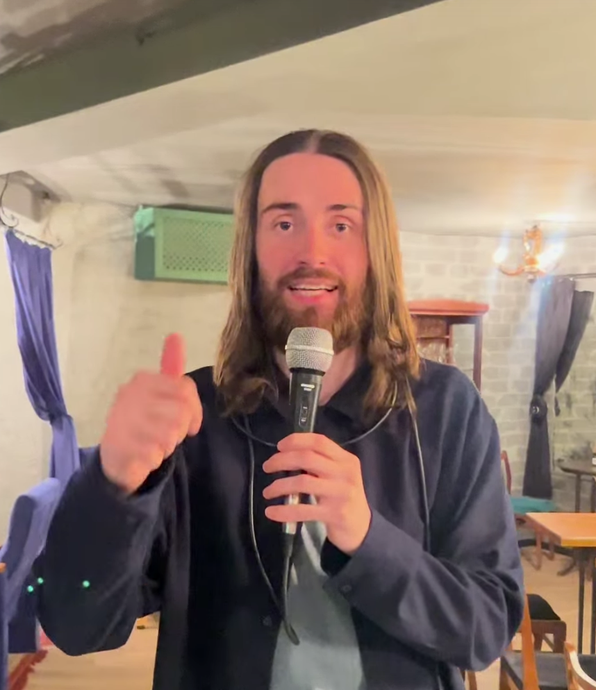 Скандалы и неоплаченные концерты: Уральский бизнесмен попал в центр внимания