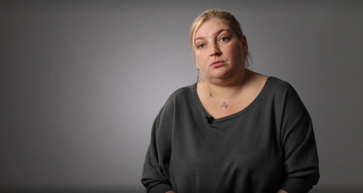 Федеральный канал рассказал историю матери двоих детей из Нижнего Тагила, мечтающей бросить пить и начать жизнь заново