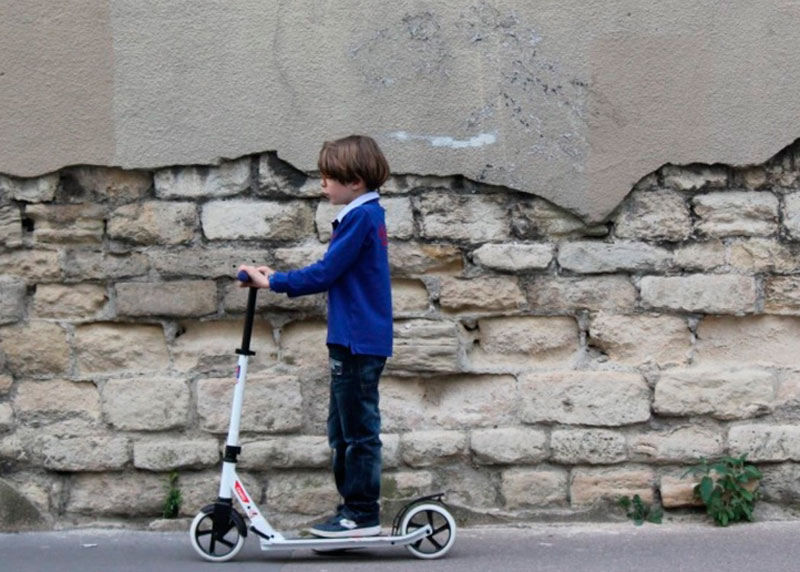 Депутаты предложили повысить возраст использования самокатов до 16 лет | Чиновники могут ввести права на самокаты