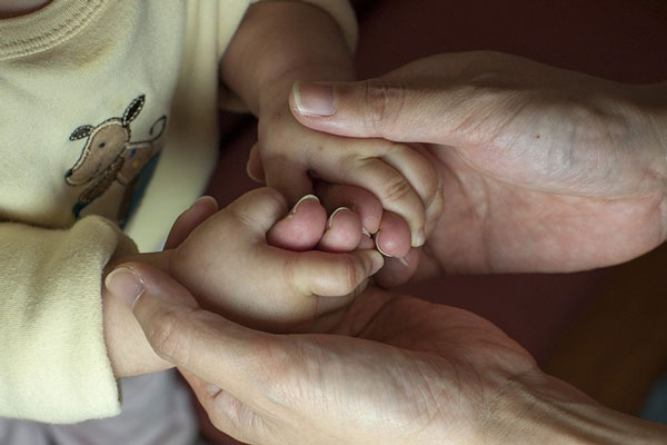 В Свердловской области трехлетний ребенок скончался во время сон-часа в детском саду: мать винит воспитателя | На Урале малыш захлебнулся рвотой во время сон-часа в детском саду