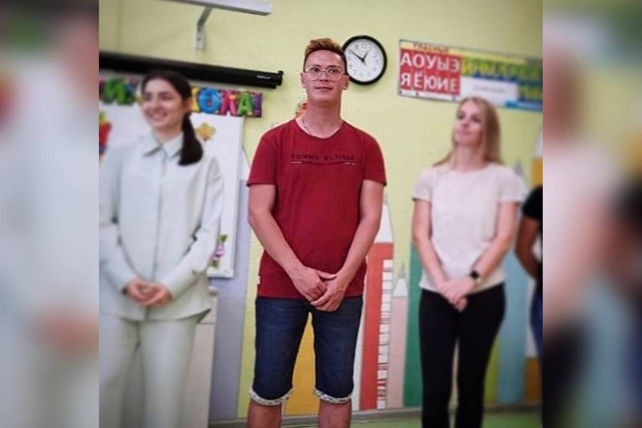 Учитель в Нижнем Тагиле проспал линейку 1 сентября. Он объяснил, почему пропустил День знаний