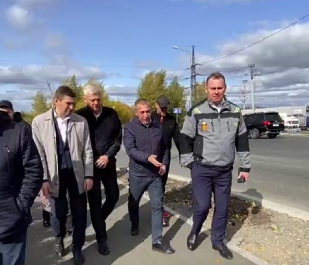 Глава города проверил ход работ в рамках нацпроекта "Безопасные качественные дороги"