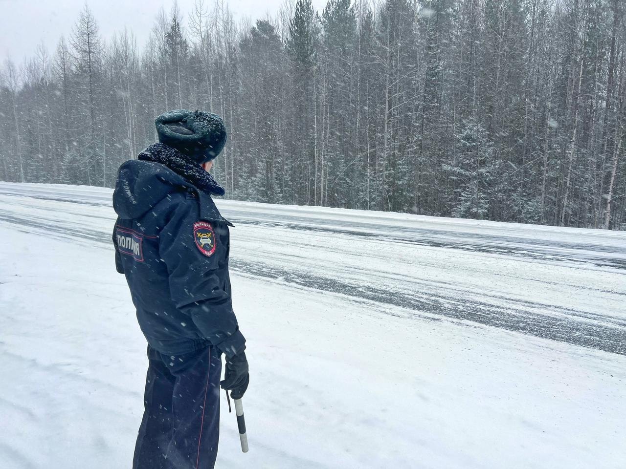 На Серовском тракте автоинспекторы приступили к усиленному несению службы