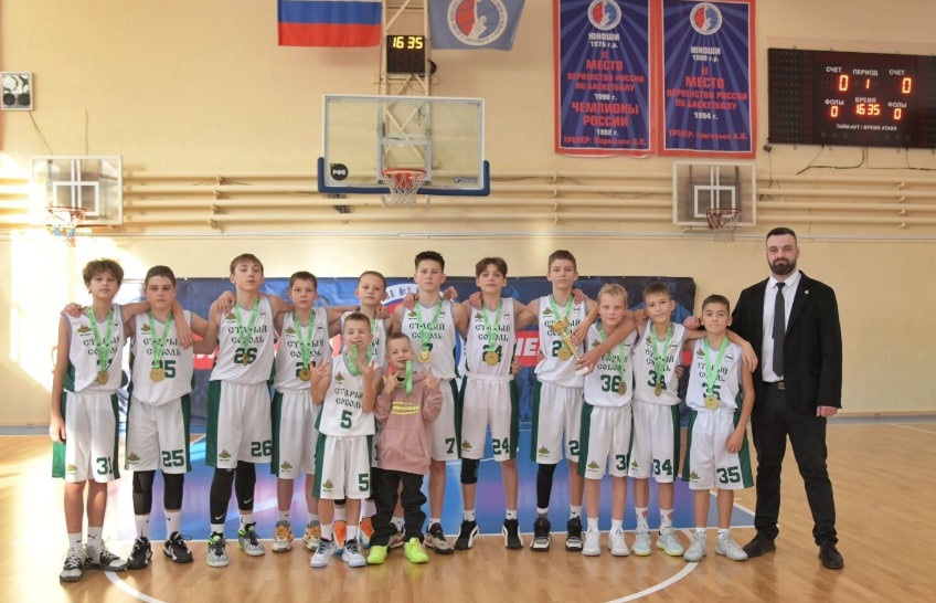 Баскетболисты из Нижнего Тагила выиграли Первенство УрФО: команда «Старого соболя» победила в пяти матчах | Баскетболисты из Нижнего Тагила стали лучшими на Первенстве УрФО