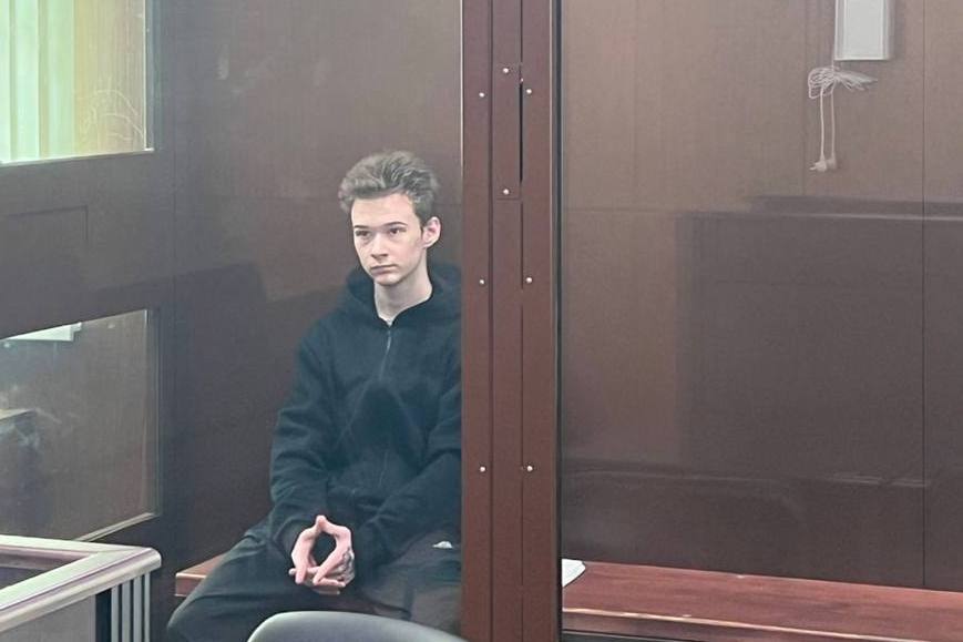 Обманул 82-летнего пенсионера: сына актера, сыгравшего Купитмана в «Интернах», отправили в колонию  | Сына актера, который сыграл Купитмана в «Интернах», признали виновным в мошенничестве 