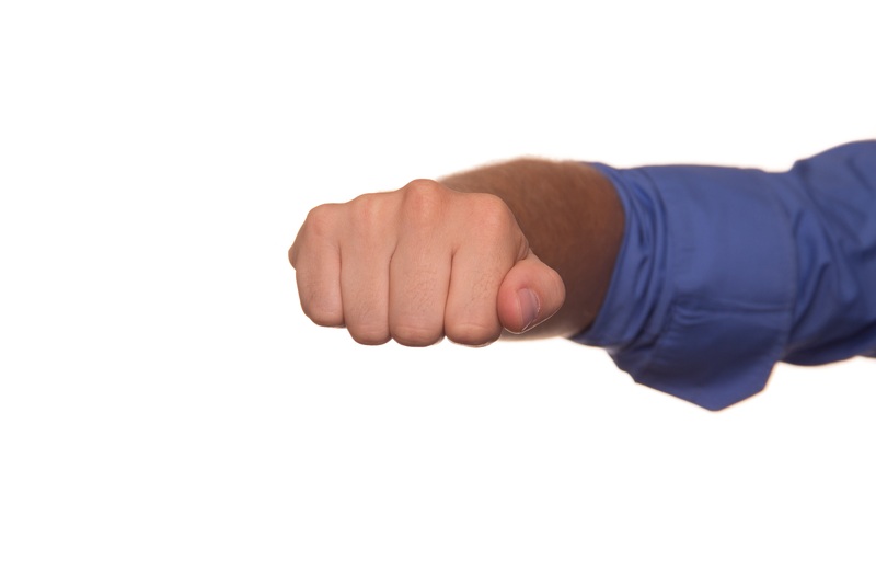 Тагильчанина будут судить за попытку убийства брата сожительницы