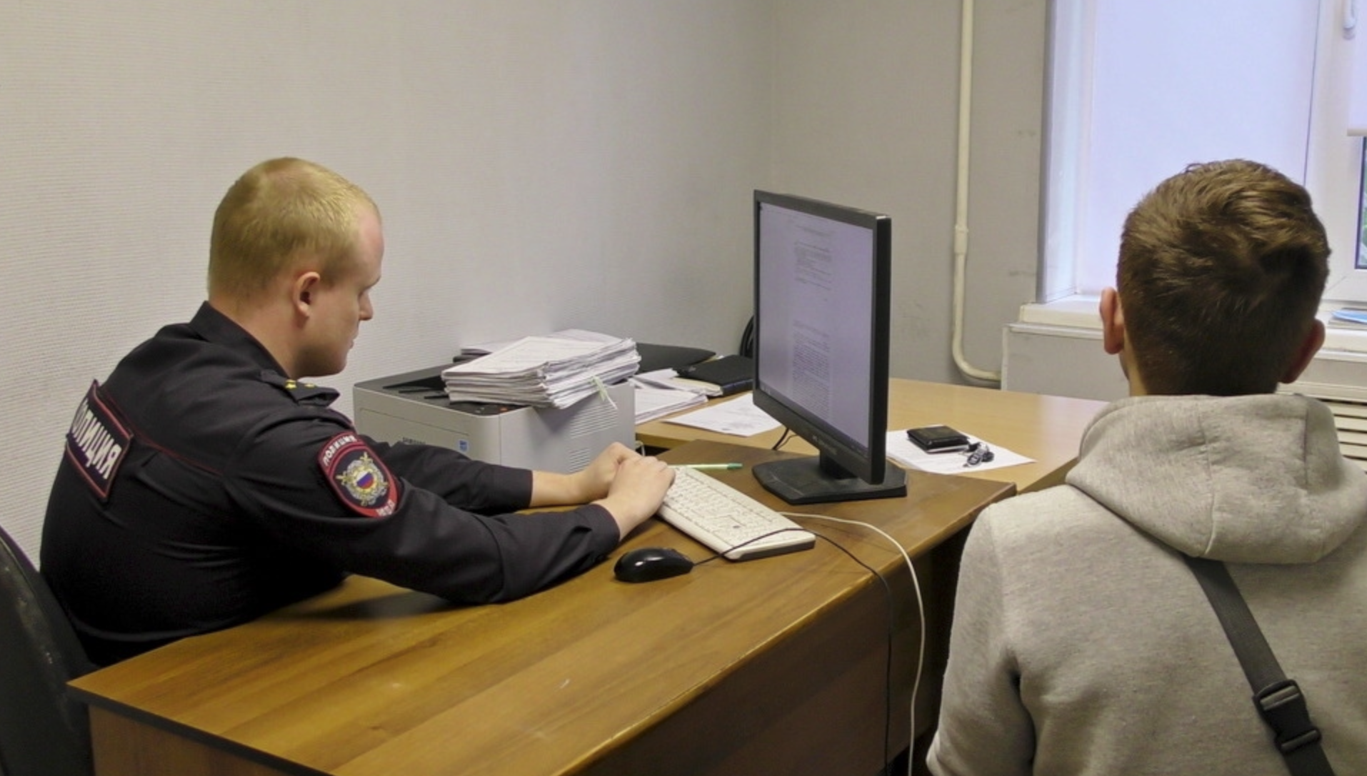 В Нижнем Тагиле 17-летние юноши подозреваются в помощи телефонным мошенникам