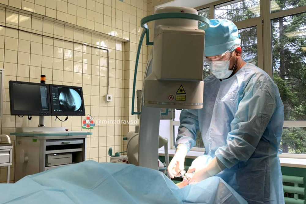 Медики вернули тагильчанке, которая десять лет не могла передвигаться без помощи, способность ходить | На Урале врачи помогли пенсионерке с деформацией стопы вновь начать ходить