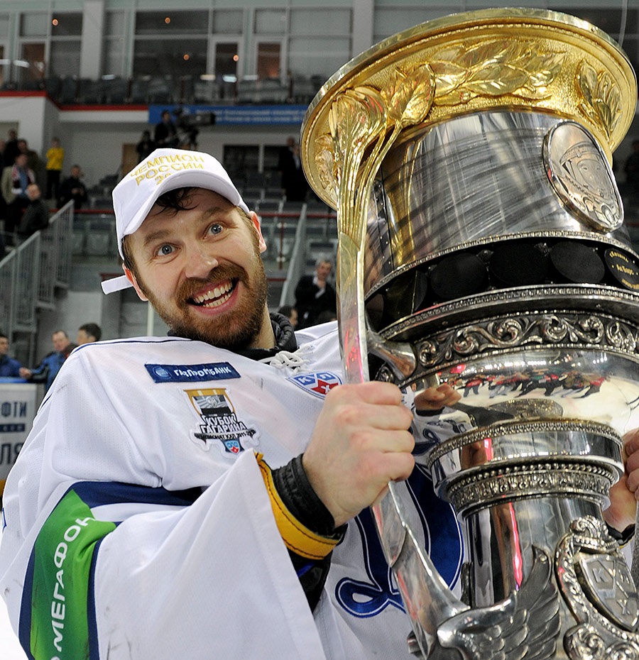 В Нижний Тагил 1 февраля привезут Кубок Гагарина