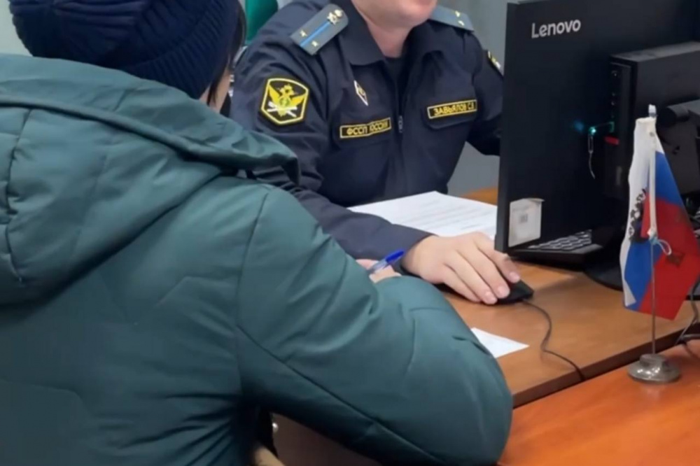 В Свердловской области женщина сменила имя и фамилию, чтобы не платить алименты | На Урале мать задолжала более двух миллионов рублей алиментов