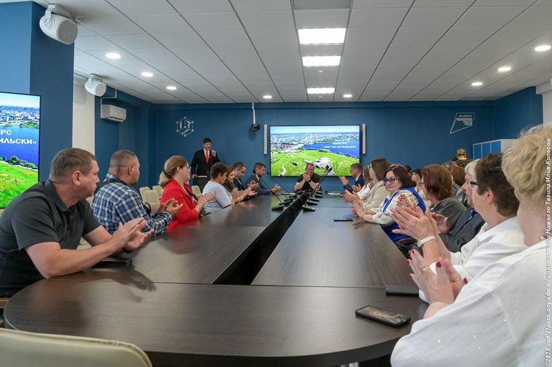 День города в Нижнем Тагиле: ТОСы и жители получили награды за участие в социальных и культурных акциях | В Нижнем Тагиле наградили активистов за благоустройство, патриотические и волонтерские проекты