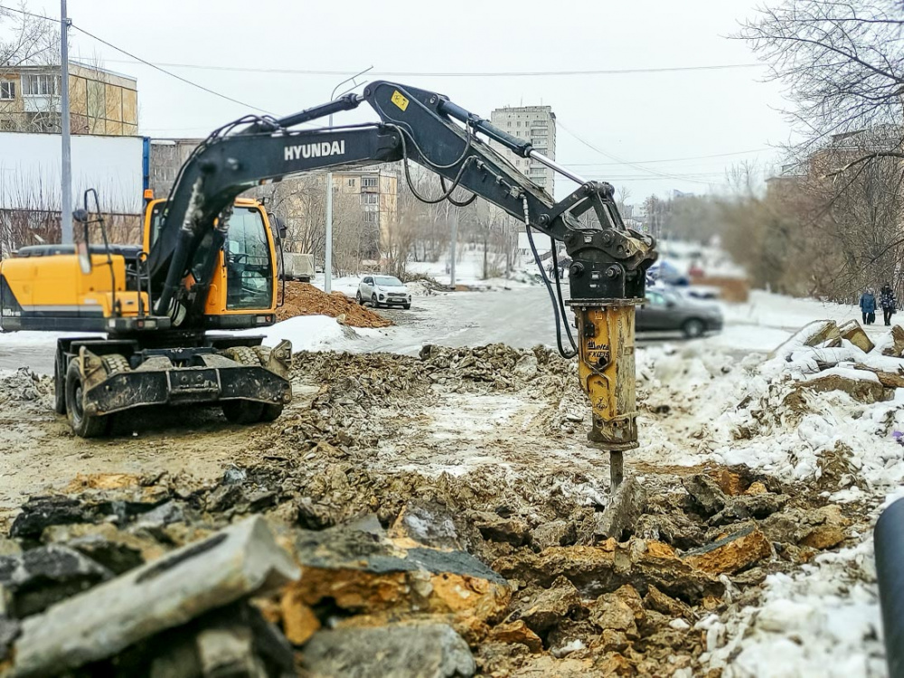 В Нижнем Тагиле движение по улице Октябрьская революция могут запустить до Дня города | На Урале в 2025 году завершат работы, связанные с ремонтом одной из дорог