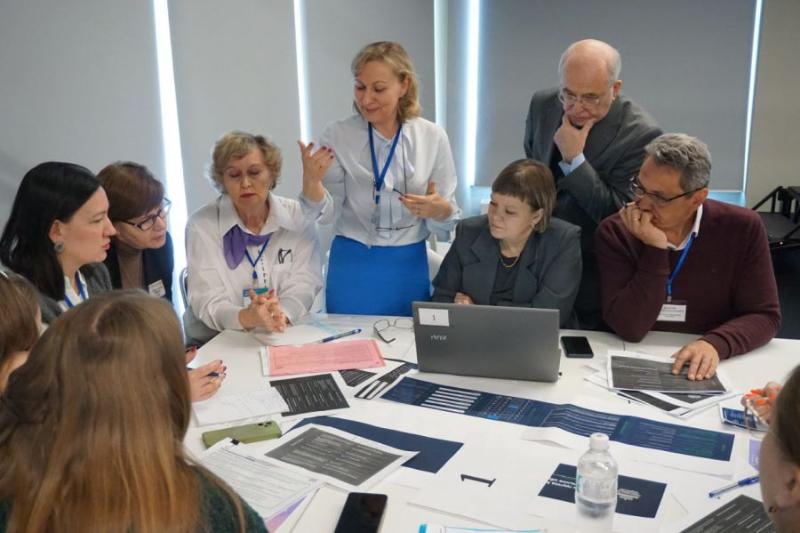 Ведущие свердловские педагоги обсудили стратегии развития образования до 2040 года | В Свердловской области ведущие педагоги определили стратегии развития образования