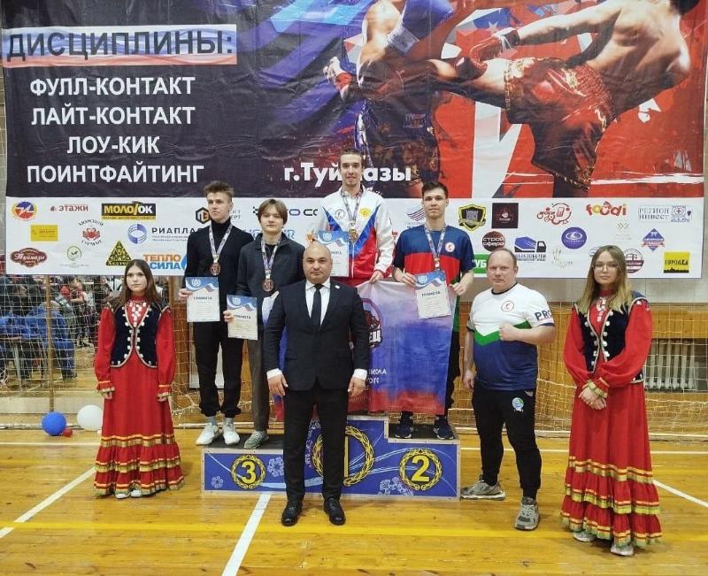 Кикбоксеры Нижнего Тагила стали победителями всероссийского турнира | Спортсмены Нижнего Тагила заняли призовые места всероссийского турнира по кикбоксингу