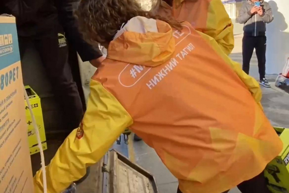 В Нижнем Тагиле собрали партию гуманитарной помощи бойцам СВО | Свердловчане отправили гуманитарную помощь бойцам на передовой