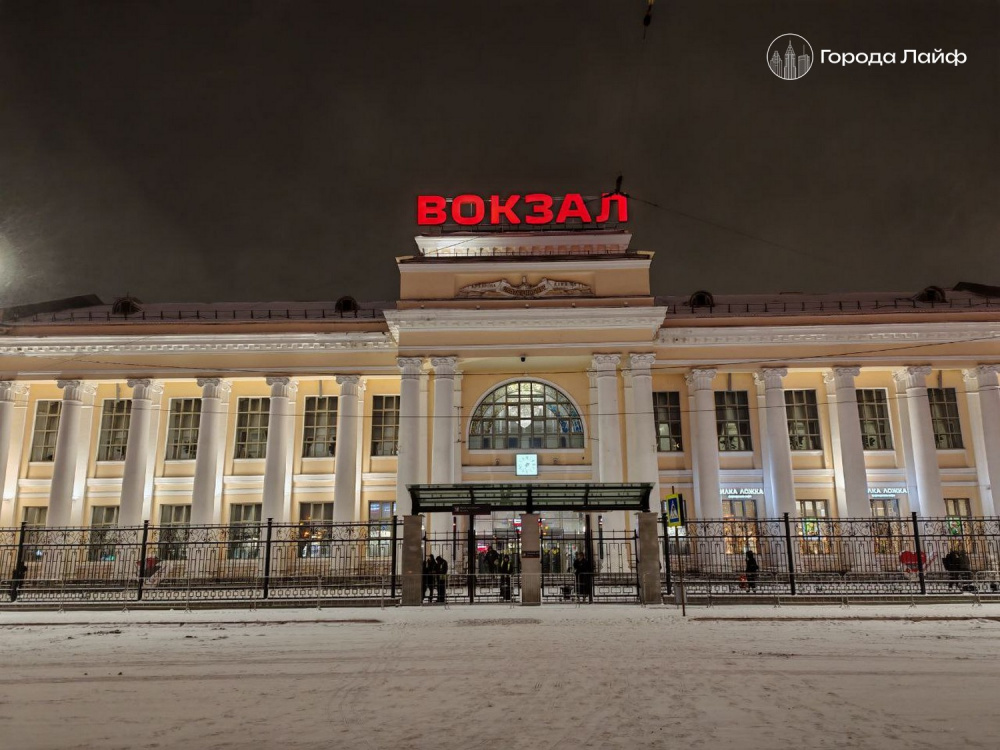 В туалете екатеринбургского вокзала поймали вахтовика-наркомана: вещества он купил у тагильчанина | На Урале поймали вахтовика, который наркоманил прямо в туалете ж/д вокзала В туалете екатеринбургского вокзала поймали вахтовика-наркомана: вещества он купил у тагильчанина | На Урале поймали вахтовика, который наркоманил прямо в туалете ж/д вокзала