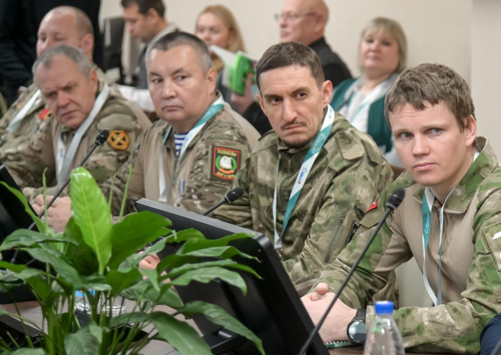 Управленческие кадры Урала: ветераны СВО рассмотрят возможности работы в администрации Нижнего Тагила | Ветераны СВО познакомились с работой администрации Тагила