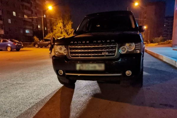 «Был пьян и без прав». Тагильчанин обвинил бизнесмена на Range Rover в попытке избежать уголовки за ДТП