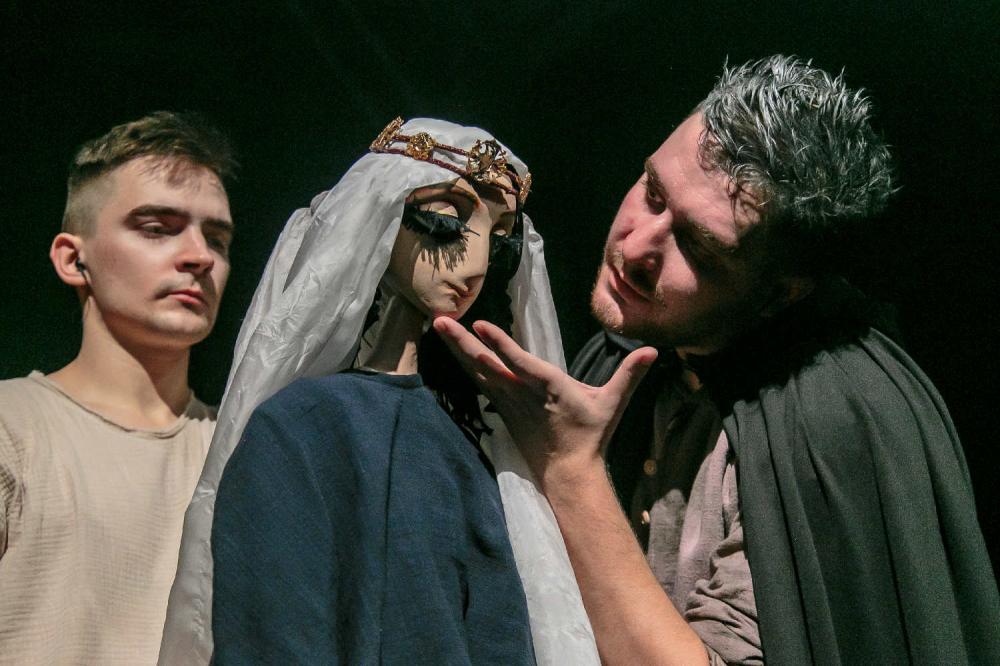 Нижнетагильский театр кукол отметили премией губернатора за спектакль «Демон» | На Урале наградили театр кукол за выдающие достижения в области искусства Нижнетагильский театр кукол отметили премией губернатора за спектакль «Демон» | На Урале наградили театр кукол за выдающие достижения в области искусства