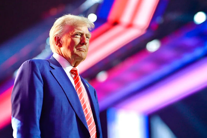 Трамп предложил лимит 10% по кредитным картам с 2026 года | Ставки по кредиткам в США: что изменит предложение Трампа