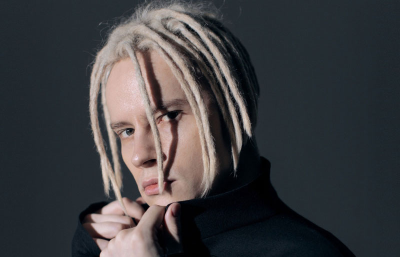 SHAMAN и Екатерина Мизулина зарегистрировали брак в Донецке | SHAMAN и Екатерина Мизулина зарегистрировали брак в Донецке