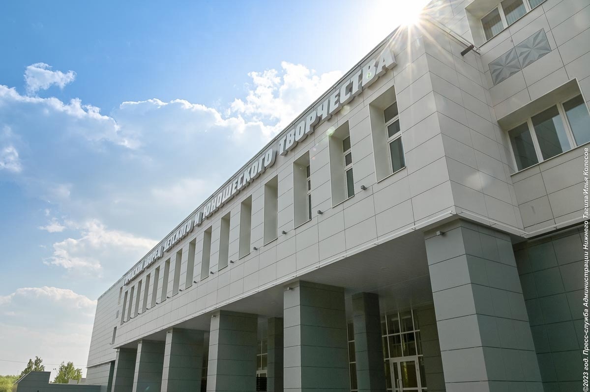 Заместитель губернатора Свердловской области посетил Нижний Тагил: Инспекция проектов в сфере образования и культуры