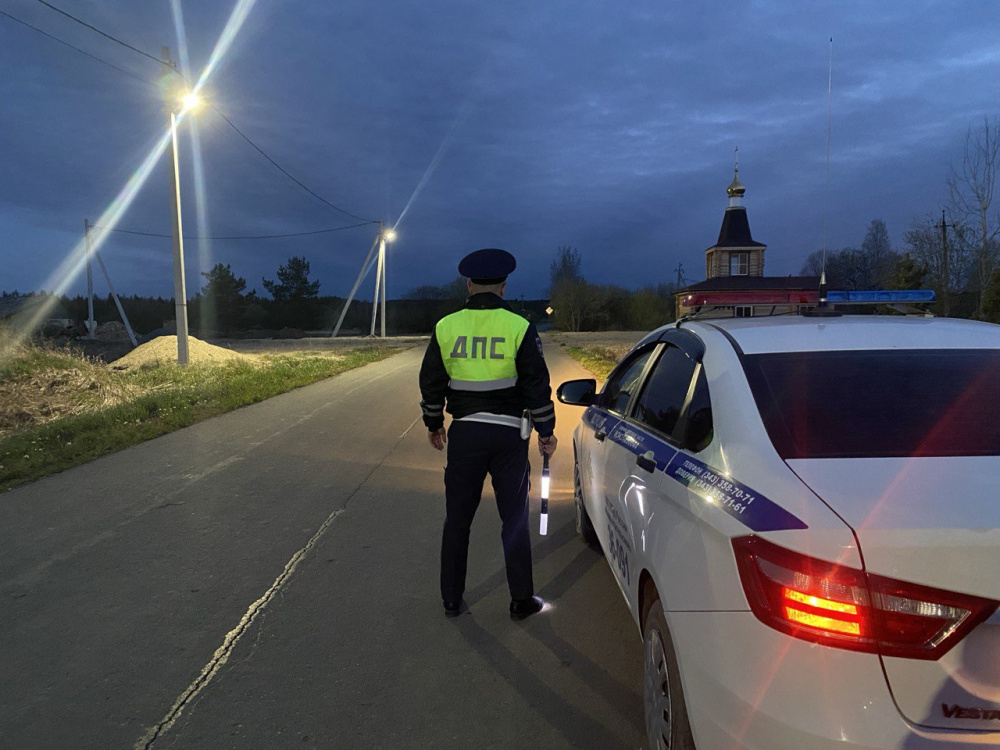 В Нижнем Тагиле Госавтоинспекция выявила 23 грубых нарушения во время рейда | Госавтоинспекция Нижнего Тагила провела рейд в выходные