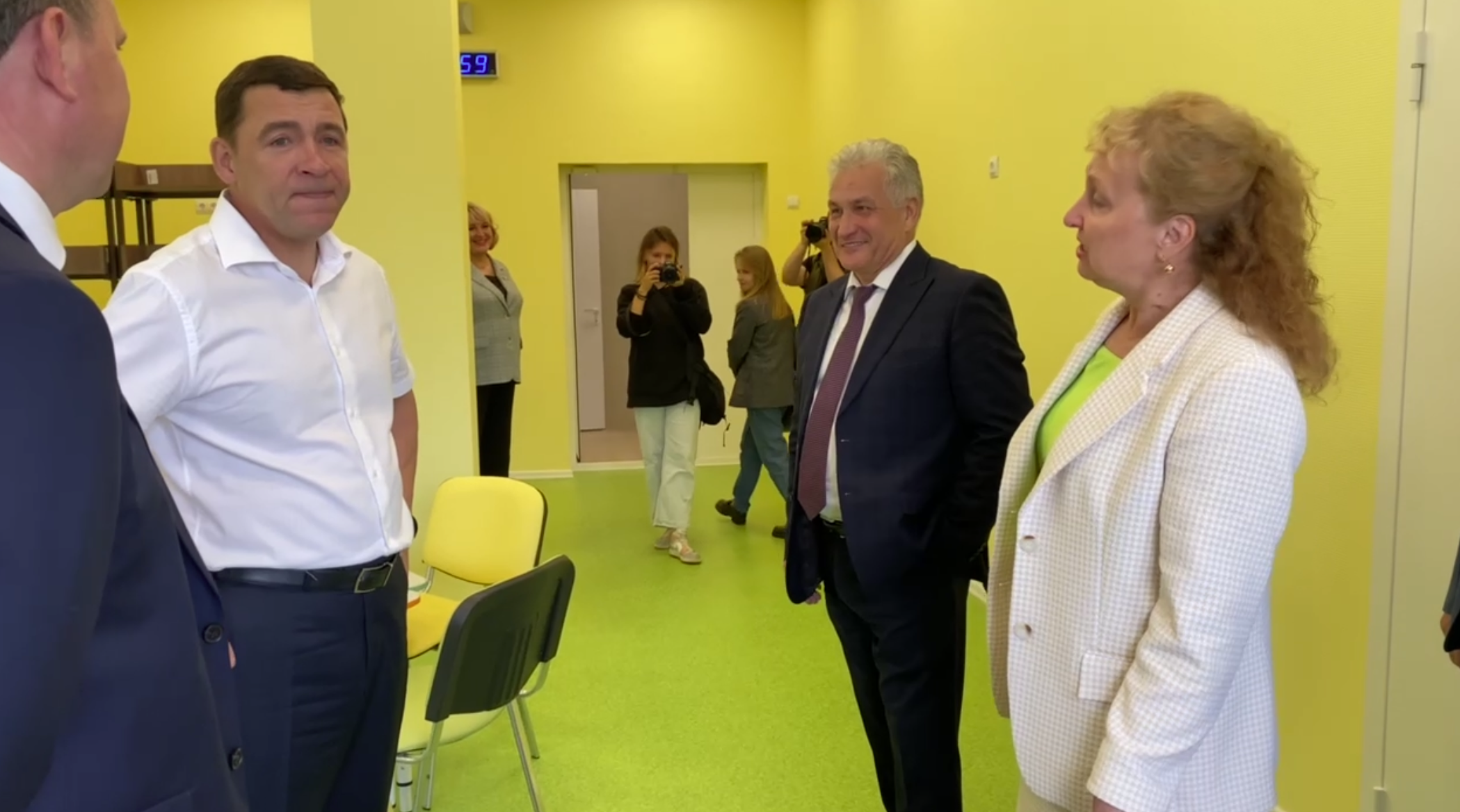 Евгению Куйвашеву показали, как преобразилась тагильская школа