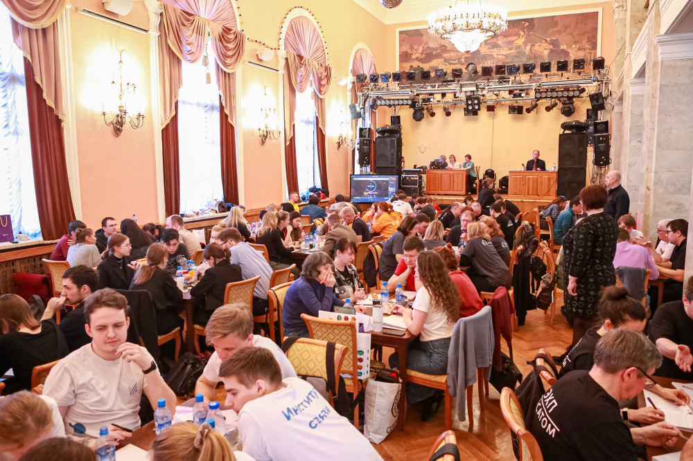 В Нижнем Тагиле состоялся самый масштабный на Урале турнир по игре «Что? Где? Когда?» | Более 600 знатоков со всей России приняли участие в турнире по игре «Что? Где? Когда?» 