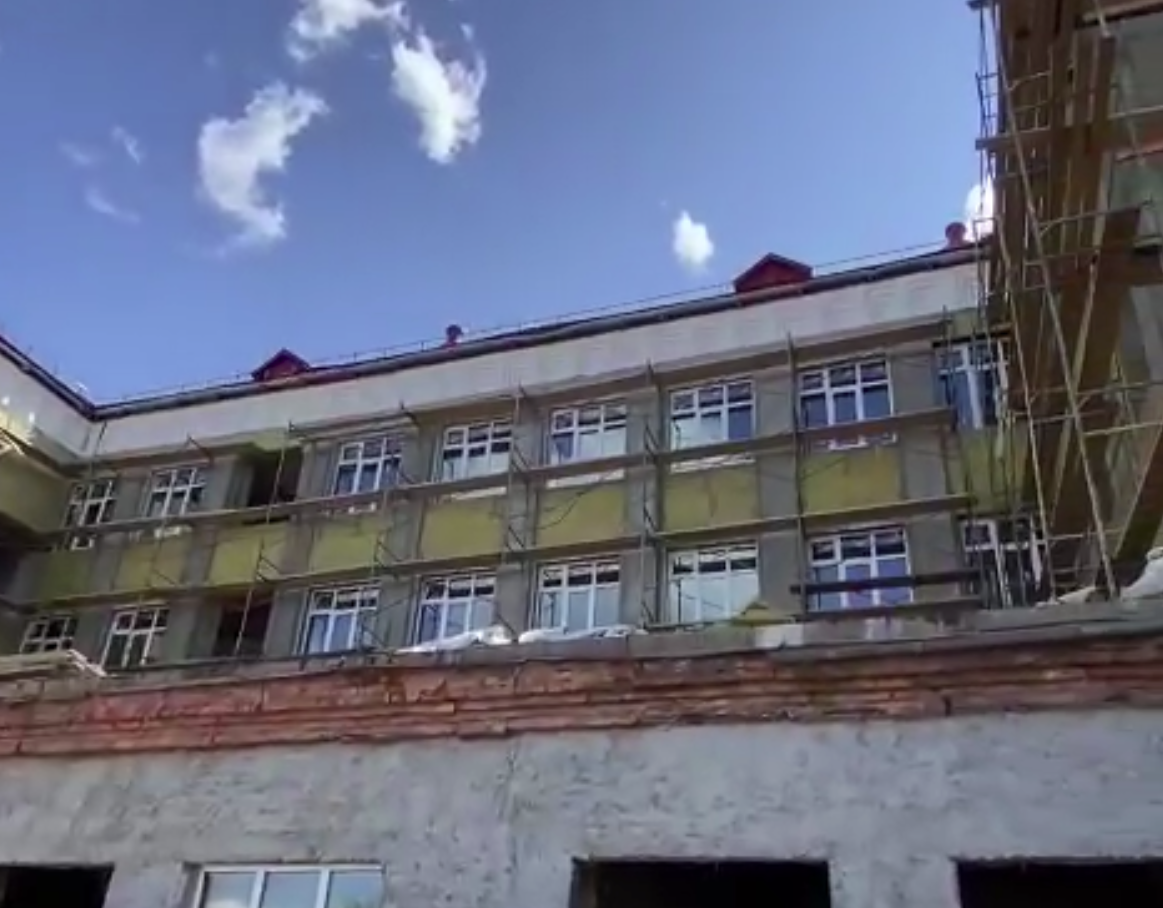 В Нижнем Тагиле продолжается капитальный ремонт одного из старейших учебных заведений