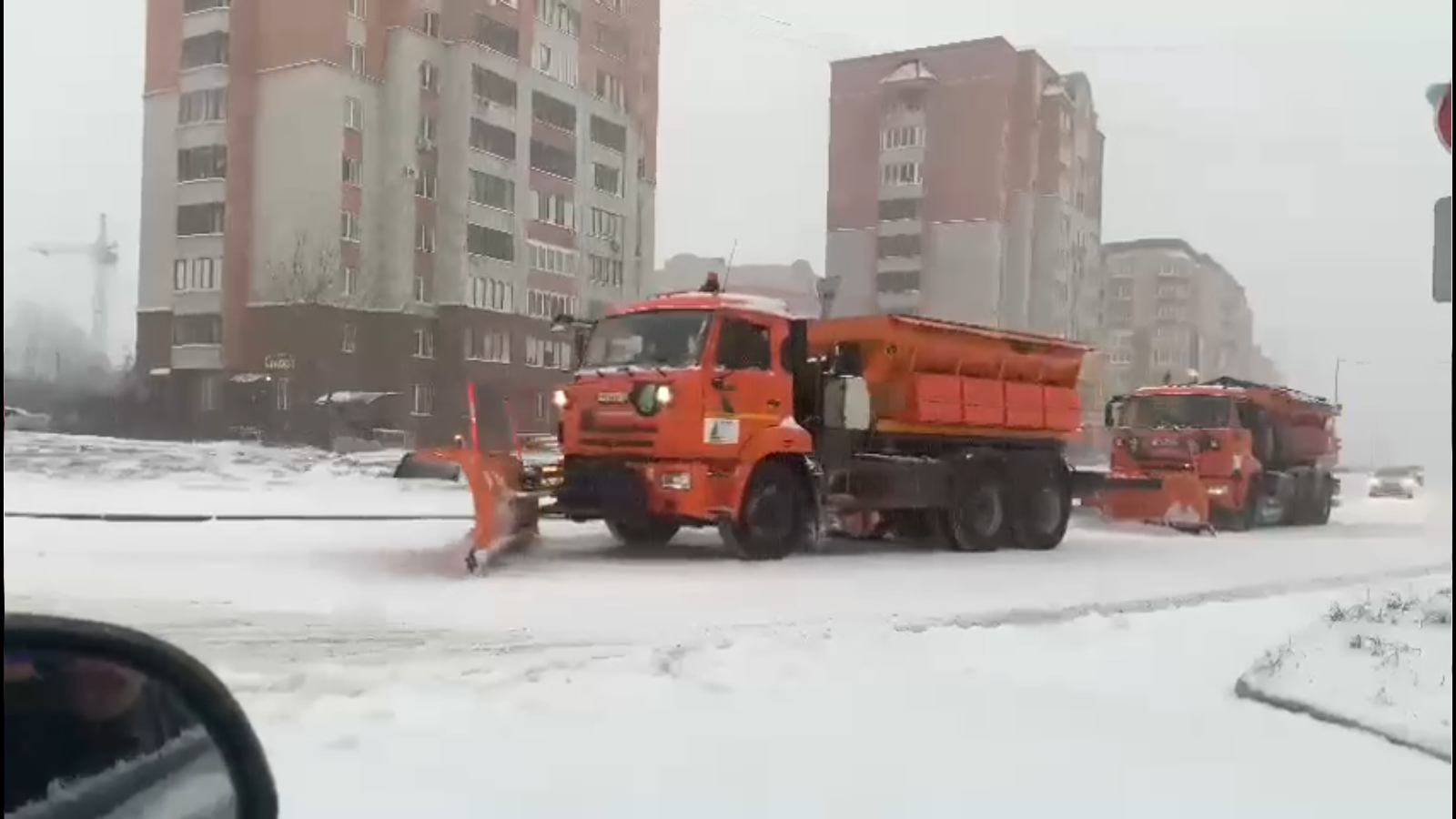Мэр Нижнего Тагила следит за уборкой города от снега