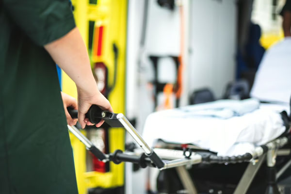 Трагическая гибель молодого рабочего на Уралвагонзаводе: рассказ невесты и требования родственников | На УВЗ молодого рабочего убило током