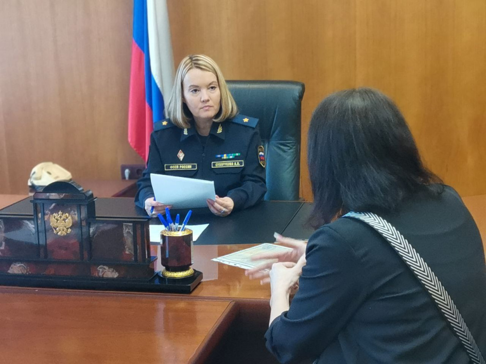 Главный судебный пристав Свердловской области провел личный прием граждан по поручению Президента РФ | Главный судебный пристав Свердловской области провел личный прием