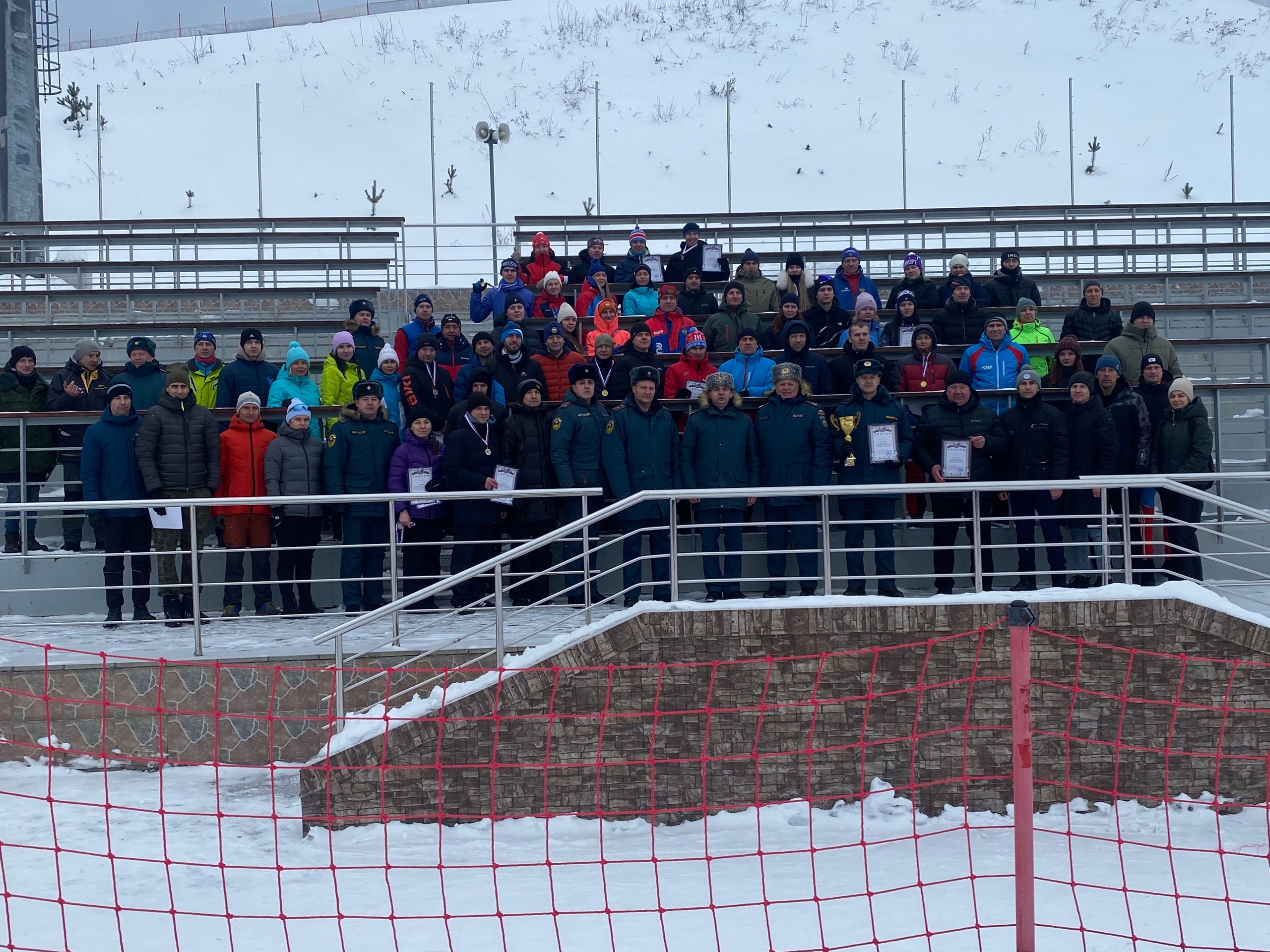 В Нижнем Тагиле прошли соревнования по лыжным гонкам среди сотрудников МЧС Свердловской области В Нижнем Тагиле прошли соревнования по лыжным гонкам среди сотрудников МЧС Свердловской области