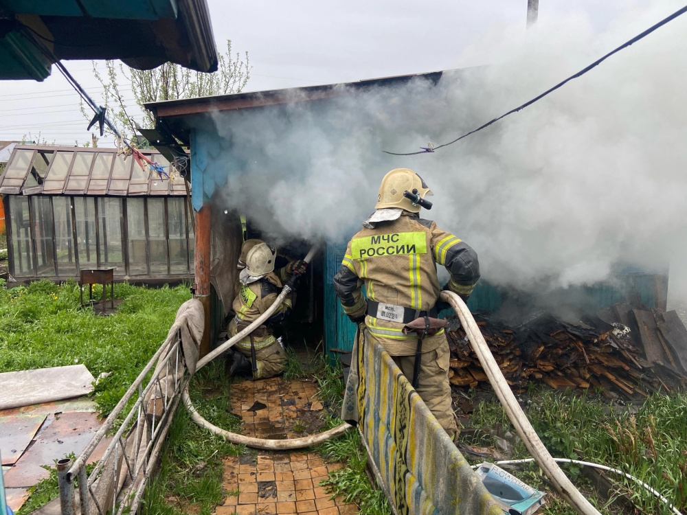 В Нижнем Тагиле произошел пожар по улице Долинная | В Нижнем Тагиле произошел пожар по улице Долинная