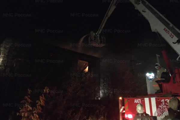 Накануне в Нижнем Тагиле в трехэтажке сгорела квартира